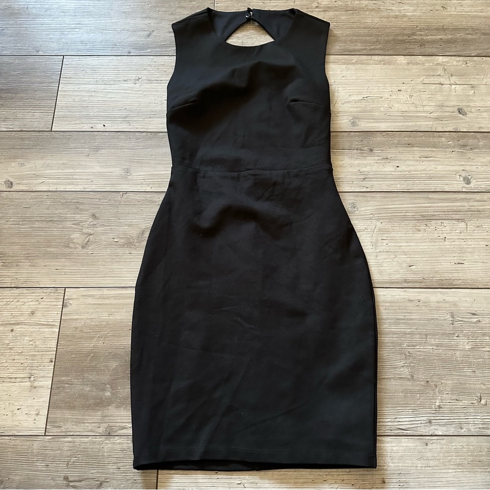 Women’s Backless Dress Lulus Black Stretch NWOT Size Small